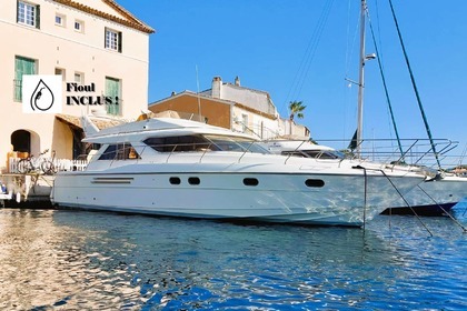 Hire Motorboat Princess V 48 Saint-Tropez