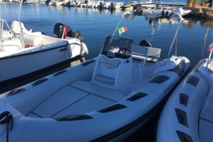 Charter Boat without licence  Ranieri Cayman 19 Cannigione