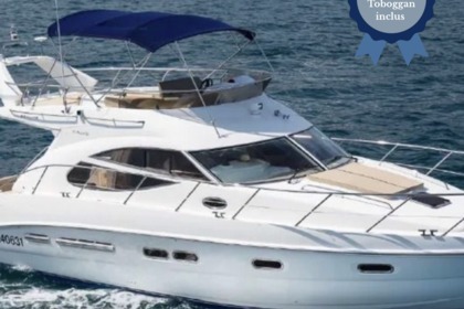 Location Bateau à moteur Sealine 42 FLY Saint-Tropez