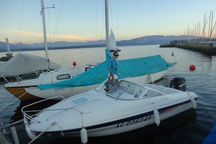 Location Bateau à moteur Bayliner US Marine Runabouts 552 LC Sète