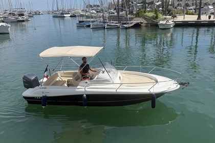 Miete Motorboot Jeanneau Cap Camarat 7.5 WA Fréjus