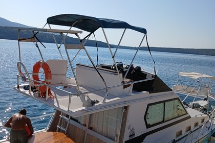 Rental Motorboat Mochi Dc9 Rakalj