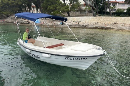 Hire Boat without licence  Adria Adria 500 Pula