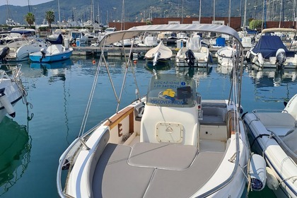 Hire Boat without licence  TECNOMARINER STEALTH OPERA 570 La Spezia