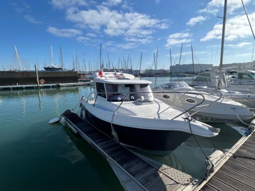 Les Sables-d'Olonne Motorboat Ultramar 640 alt tag text