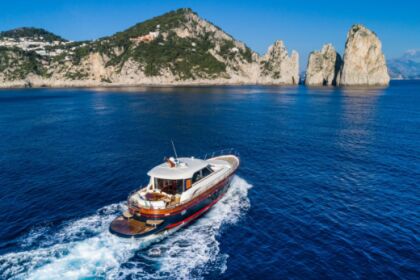 Charter Motor yacht Apreamare 60 Sorrento