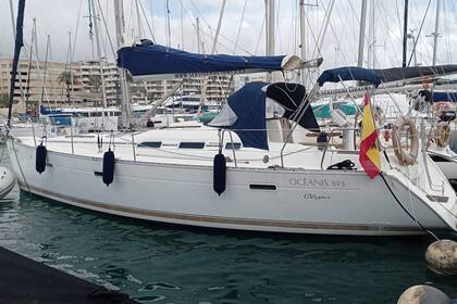 Hire Sailboat Beneteau Oceanis Clipper 393 Baiona