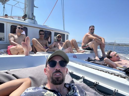 Hyères Catamaran Lagoon 440 alt tag text