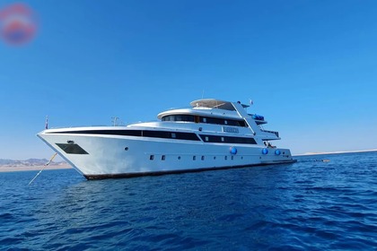 Hire Motor yacht Lagoon Lagoon 400 Sharm El-Sheikh