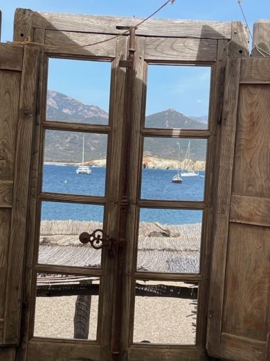 Antibes Catamaran LAGOON LAGOON 420 alt tag text