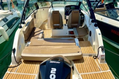 Charter Motorboat Quicksilver QUICKSILVER ACTIV 675 Bowraider  200CV Blanes