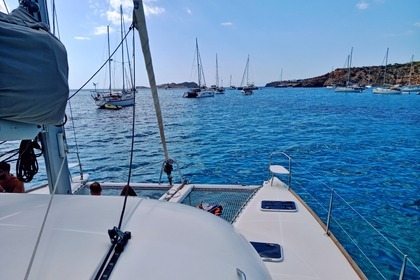 Charter Catamaran Lagoon 380 Mallorca