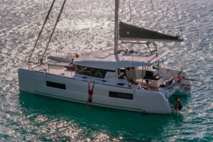 Rental Catamaran Lagoon 40 Lefkada