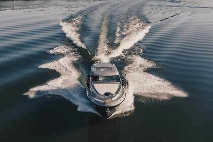 Charter Motorboat Mirakul 30 Hardtop Biograd na Moru