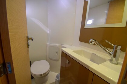 Hyra båt Katamaran FOUNTAINE PAJOT LUCIA 40 Marmaris