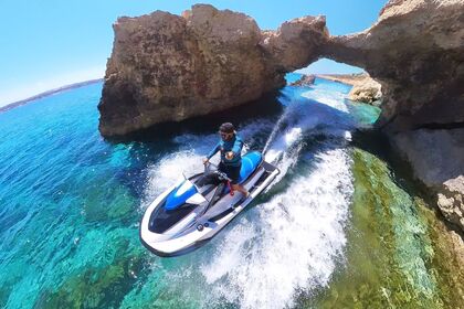 Hire Jet ski Yamaha vx130 Mellieha