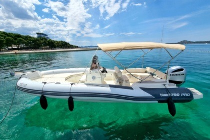 Charter RIB MARLIN 790 Dynamic Vodice