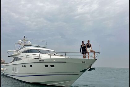 Location Yacht Fairline 2020 Dubaï Marina