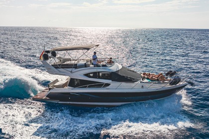 Aluguel Lancha Luxury Motorcruiser with Toys Private dining available on board Maiorca