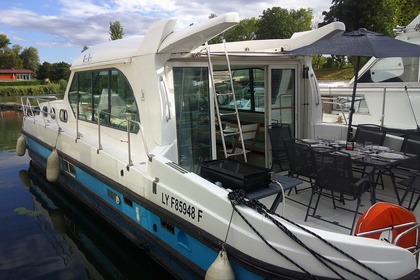Charter Motorboat Nicols Sedan 1310 Saint-Jean-de-Losne