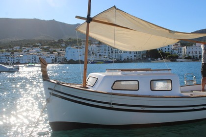 Charter Motorboat costum llaut 5m Cadaqués