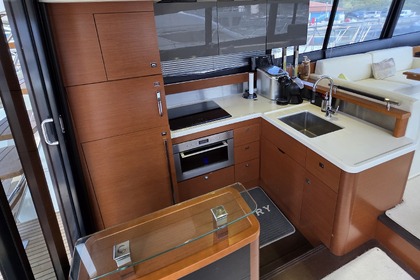 Hyra båt Motorbåt Jeanneau Prestige 550 fly Primošten