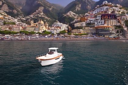 Noleggio Barca a motore Gozzo Libeccio 32WA Positano