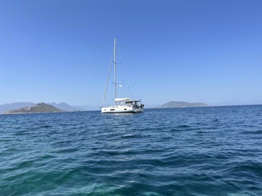 Atenas Sailboat Beneteau Oceanis 51.1 alt tag text