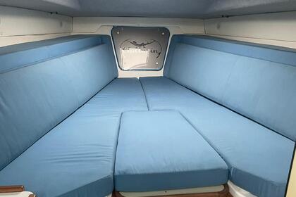 Hire Motorboat Contender Side Console New Providence