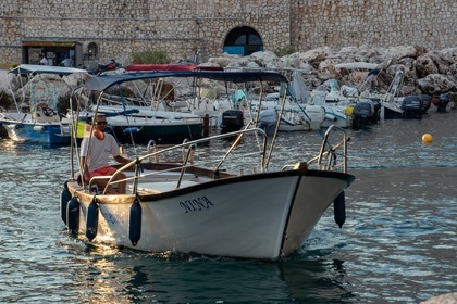 Location Bateau à moteur Autoproduzione Gozzo Ligure Castro Marina