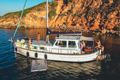 Charter Motorboat Traditional Mallorquin Llaut Myabca 37 Palma de Mallorca