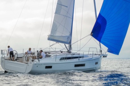 Miete Segelboot Beneteau Oceanis 40.1 Athen