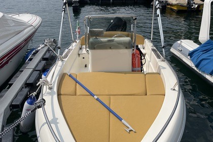Charter Motorboat Capelli Open Brusimpiano