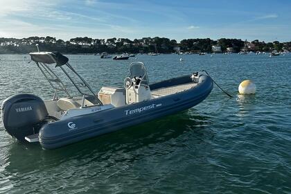 Noleggio Gommone Capelli Capelli Tempest 650 Grand Piquey