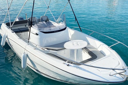 Charter Motorboat Jeanneau Cap Camarat 6.5 Cc St-Laurent-du-Var