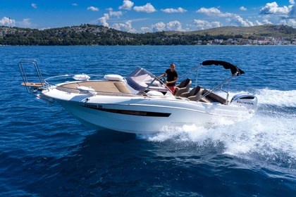 Verhuur Motorboot Atlantic Marine 690 Žaborić