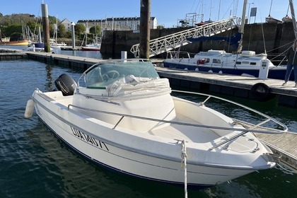 Location Bateau à moteur B2 Marine Cap Ferret Douarnenez