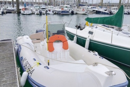 Rental Motorboat Capelli Capelli Tempest 570 Saint-Père