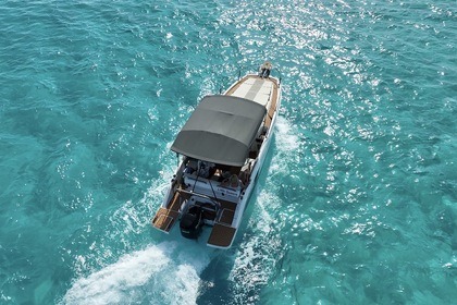 Location Bateau à moteur Beneteau Flyer 8 SUNDECK Es Trenc