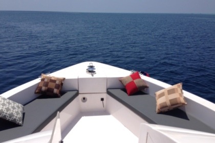 Miete Motorboot Gulf Craft, CUSTOM DESIGN Malé