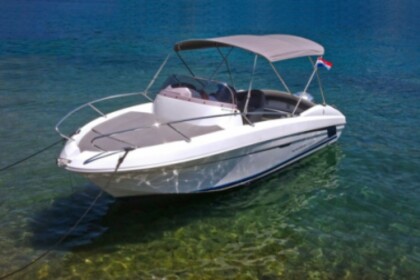 Hire Motorboat Beneteau Flyer 650 Sundeck Mandelieu-La Napoule