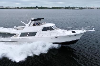 Hire Motorboat Meridian 490 Pilothouse Puerto Vallarta