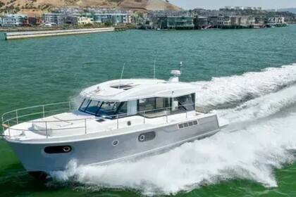 Charter Motorboat Beneteau Swift trawler 41 Lymington