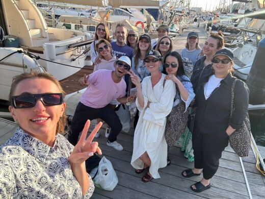 Alicante (Alacant) Motor Yacht Doqueve Majestic 420 alt tag text