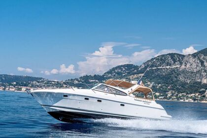Charter Motorboat Jeanneau Prestige 34 Capri