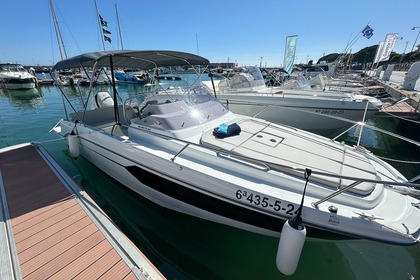 Charter Motorboat Beneteau Flyer 8 Sundeck Cambrils