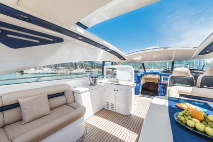 Noleggio Barca a motore PRINCESS V65 Capri