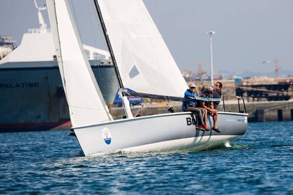 Hyra båt Segelbåt Cork Cork 1720 Leça da Palmeira
