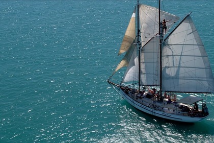 Miete Segelboot Classic Gaff-rigged Schooner Gloucester schooner Airlie Beach