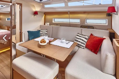 Location Voilier  Sun Odyssey 440 Castellammare di Stabia